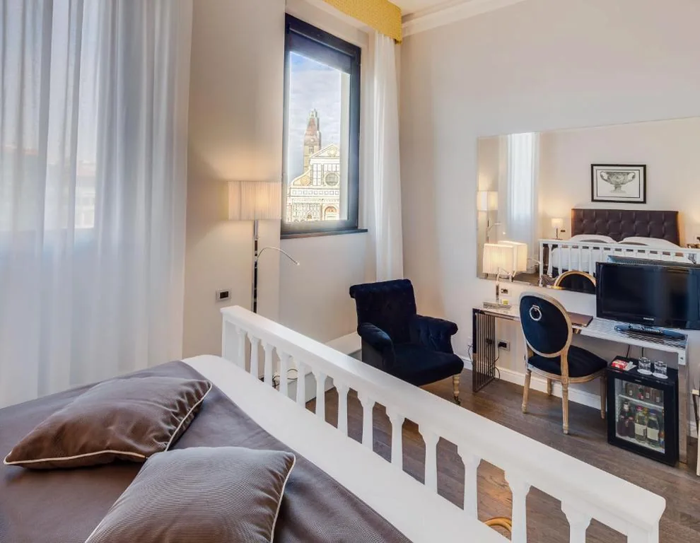Camera Matrimoniale/Doppia con Letti Singoli con Vista Città — Hotel Roma