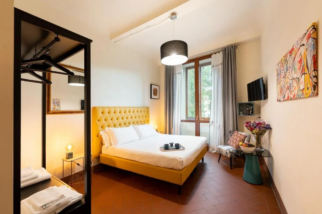 Double or Twin Room with View — SPIRIT OF FLORENCE Boutique Rooms