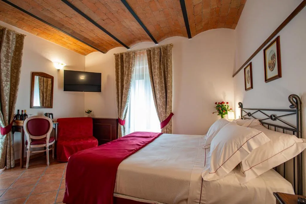 Camera Matrimoniale/Doppia con Letti Singoli con Vista Giardino — Torciano Hotel Wine & Winery, Tuscany