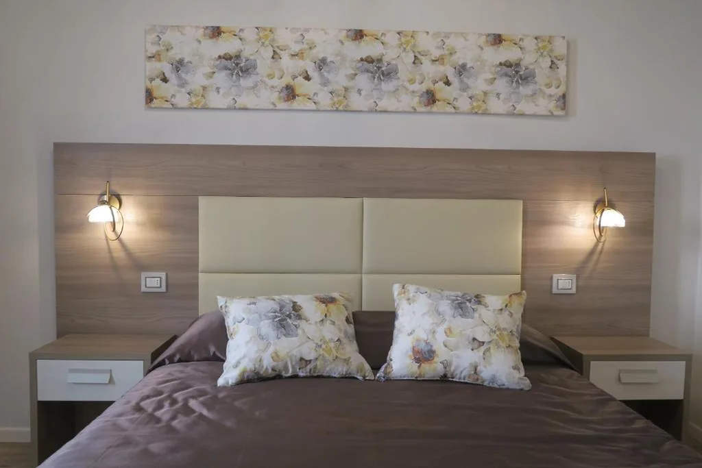 Double or Twin Room — Elisa Guest House