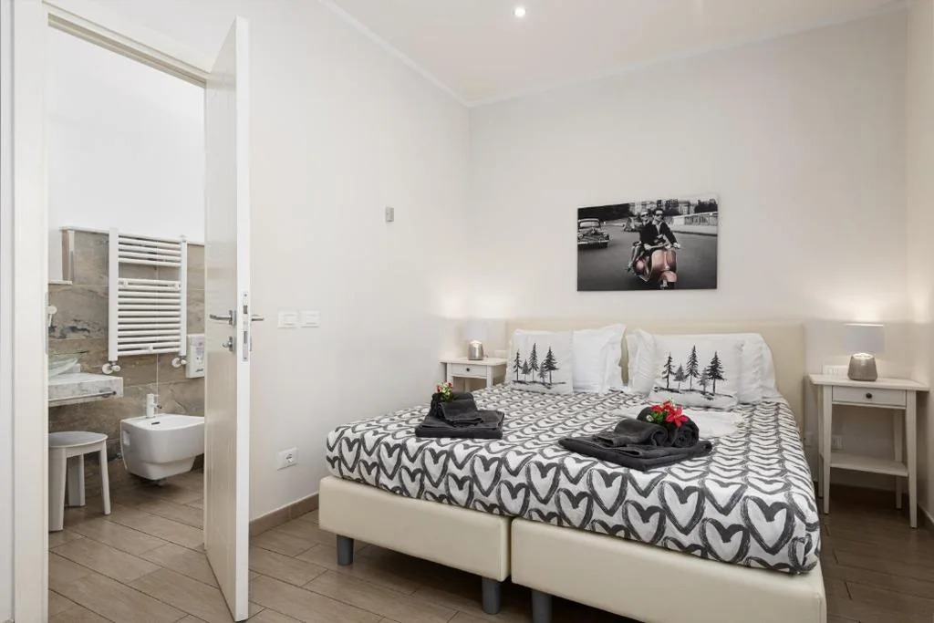 Double or Twin Room — Florence Comfort B&B