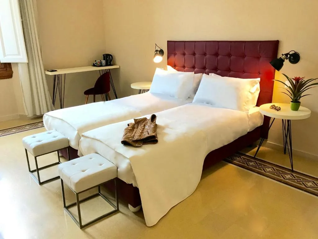 Double or Twin Room — Guest House La Grancontessa