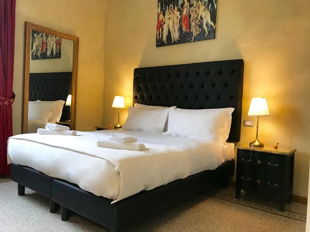Double or Twin Room — Guest House Le Contesse