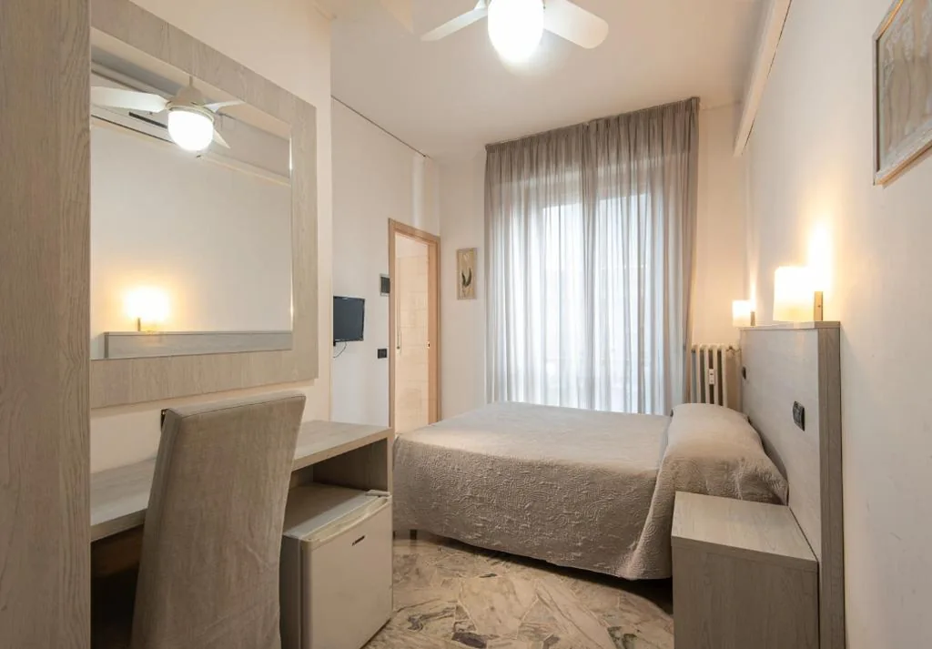 Double or Twin Room — Hotel Careggi