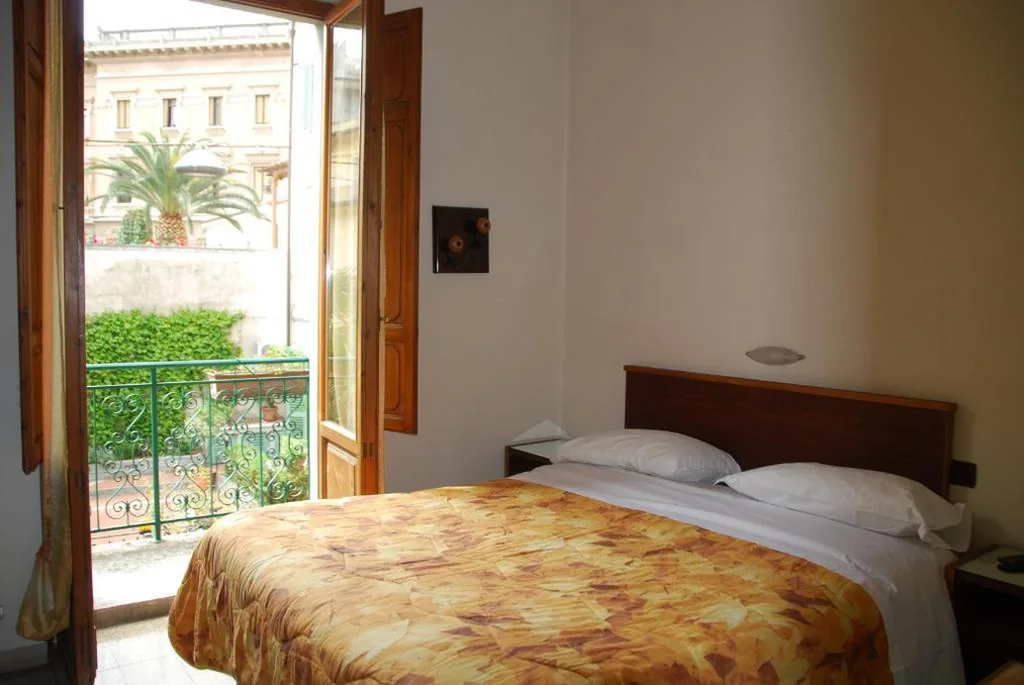 Double or Twin Room — Hotel Conchiglia