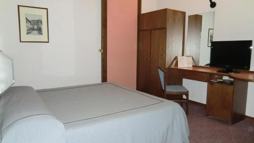 Double or Twin Room — Hotel Giardino