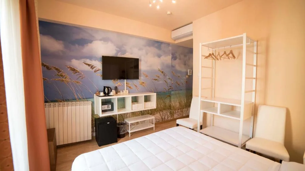 Double or Twin Room — Hotel Jane