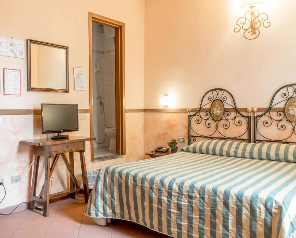 Double or Twin Room — Hotel Monica