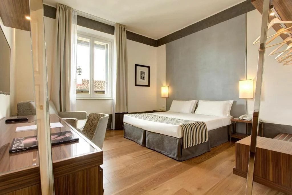 Camera Matrimoniale/Doppia con Letti Singoli — Hotel Orto de’ Medici