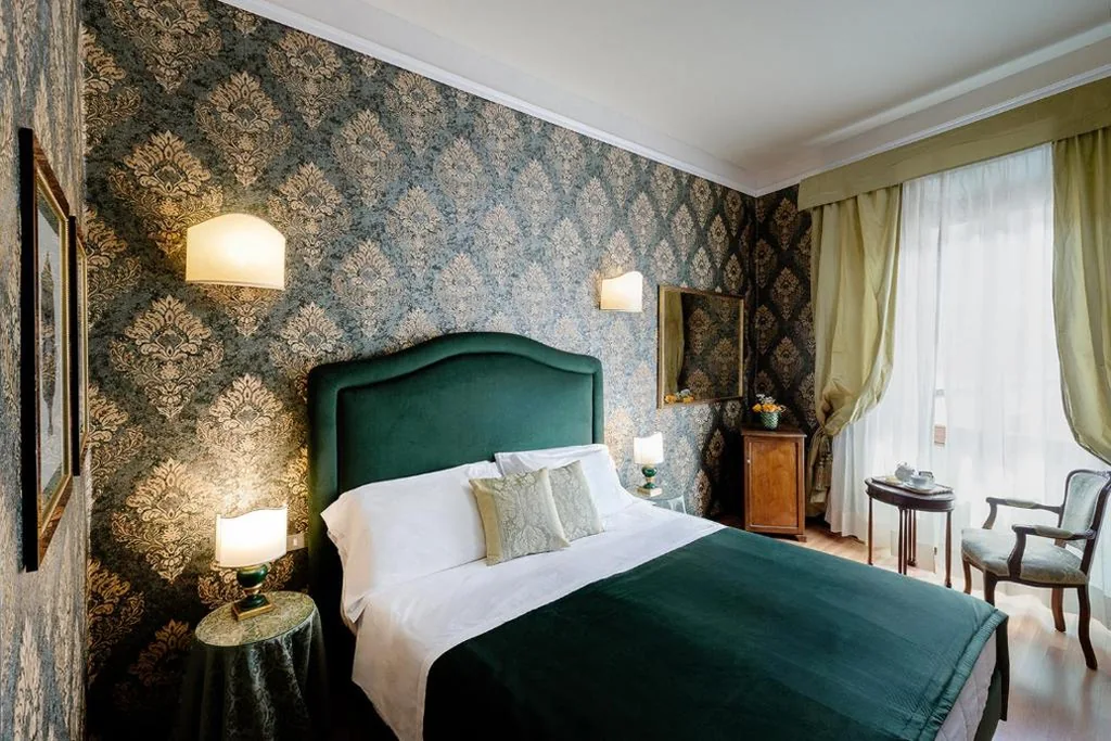 Double or Twin Room — Hotel Palazzo dal Borgo