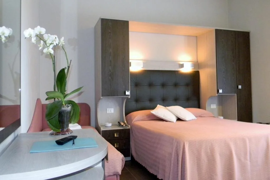 Double or Twin Room — Hotel Parma Mare