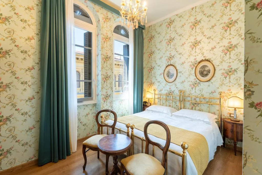 Camera Matrimoniale/Doppia con Letti Singoli — Hotel Pendini