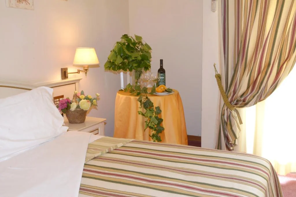Double or Twin Room — Hotel President