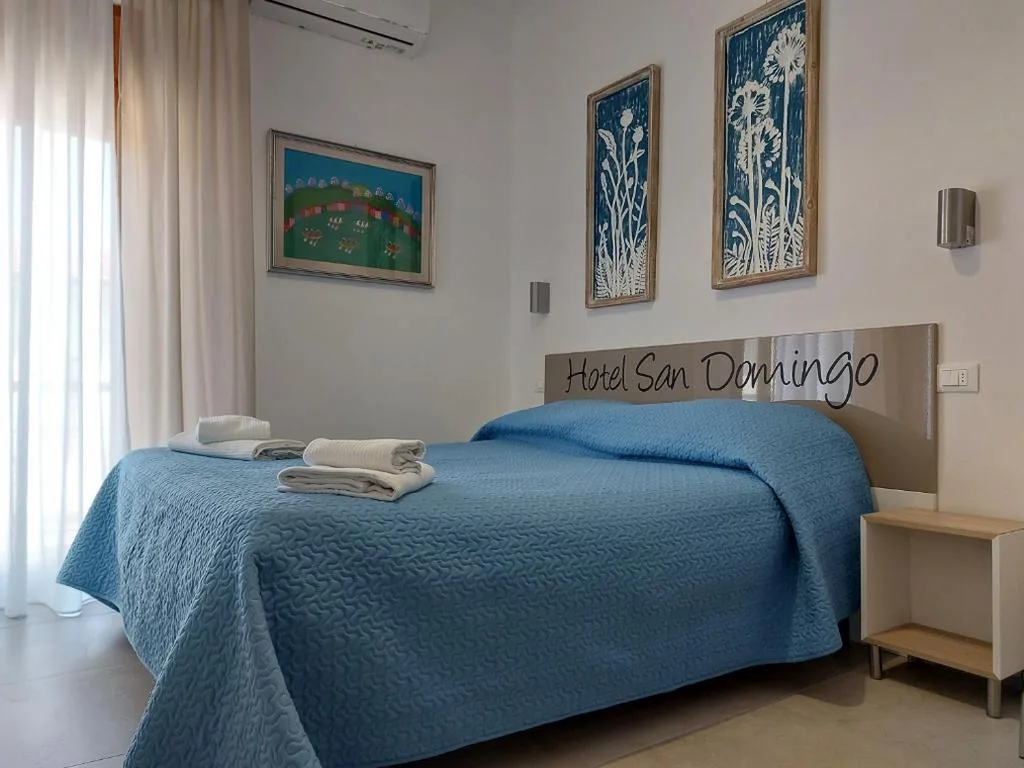 Camera Matrimoniale/Doppia con Letti Singoli — Hotel San Domingo