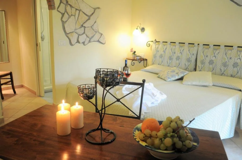 Camera Matrimoniale/Doppia con Letti Singoli — Hotel Tirrena Bike & Country Hotel