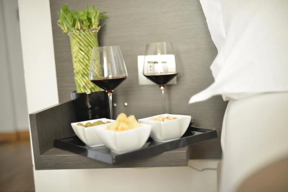 Camera Matrimoniale/Doppia con Letti Singoli — Hotel Tirreno