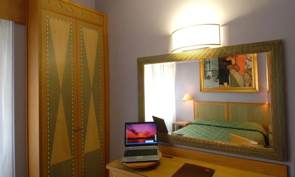 Double or Twin Room — Hotel Touring
