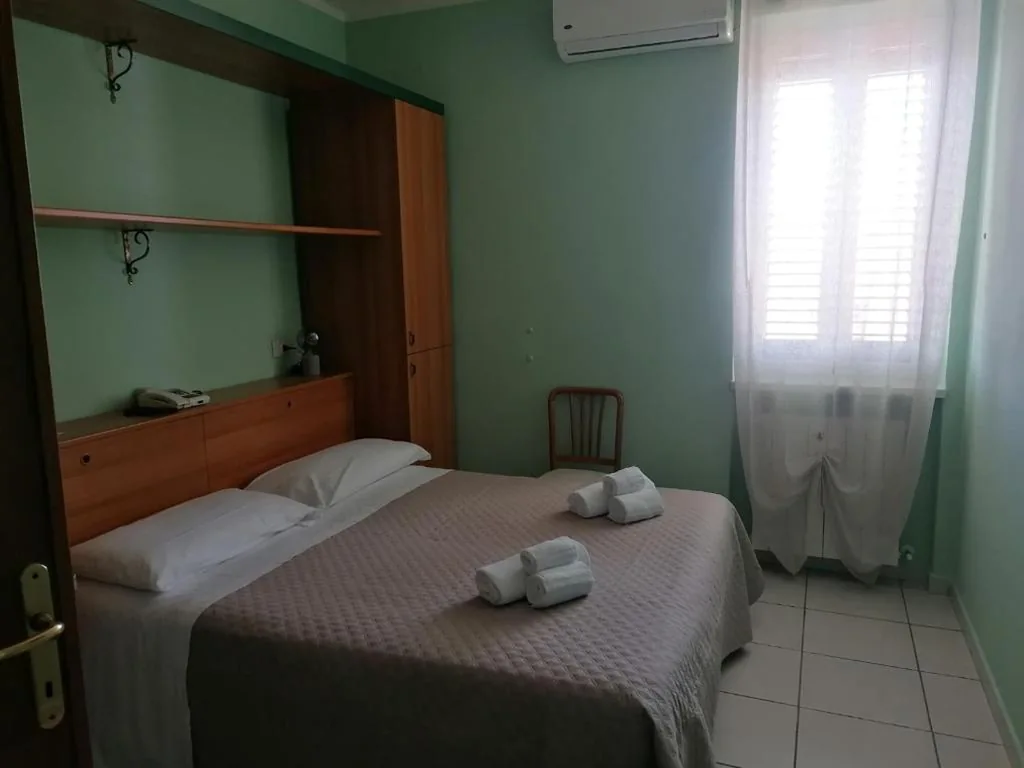 Double or Twin Room — Hotel Villa Benvenuti