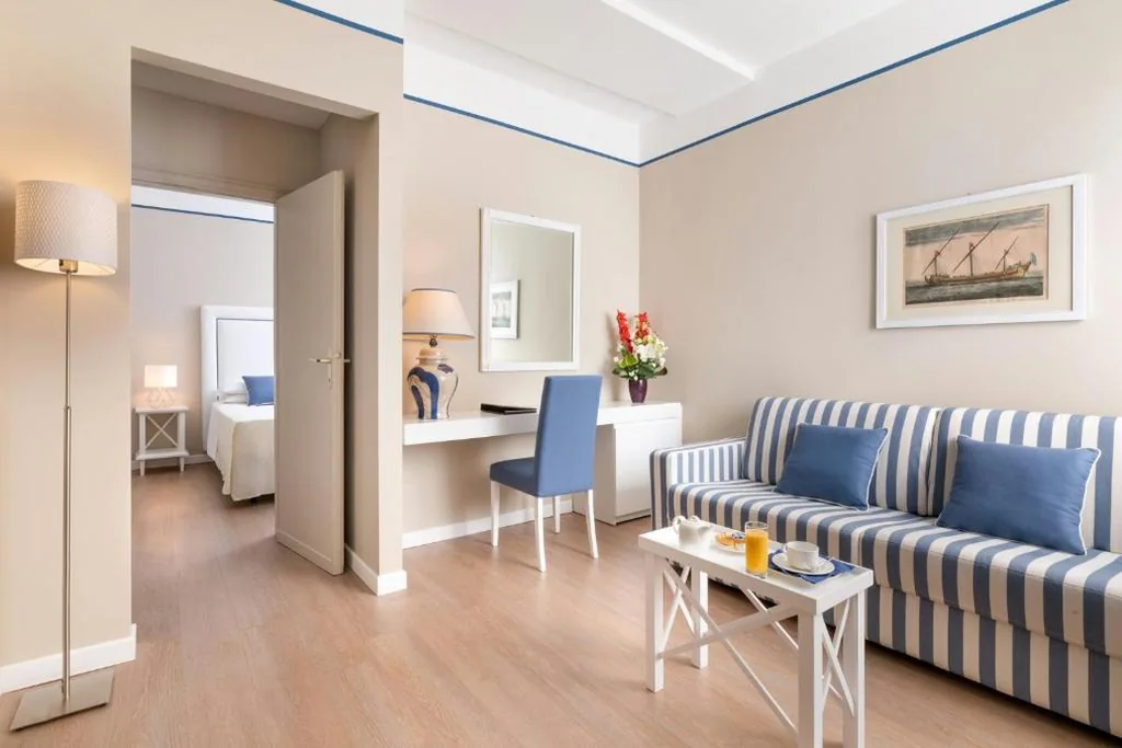 Double or Twin Room in Annexe — Hotel Sina Astor