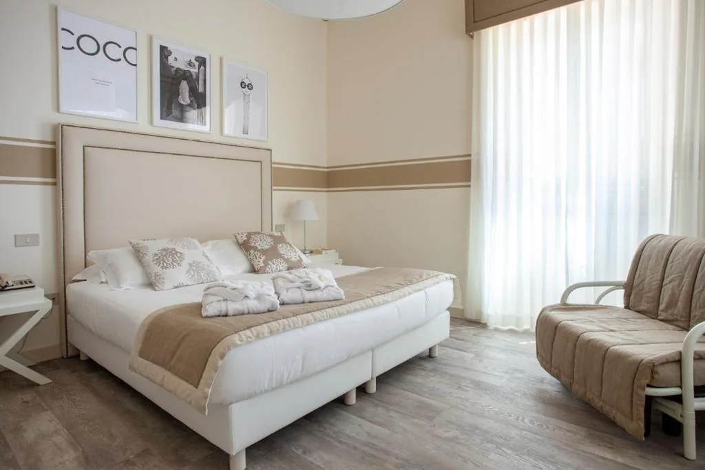 Camera Matrimoniale/Doppia con Letti Singoli - Piano Terra — Hotel Olimpia
