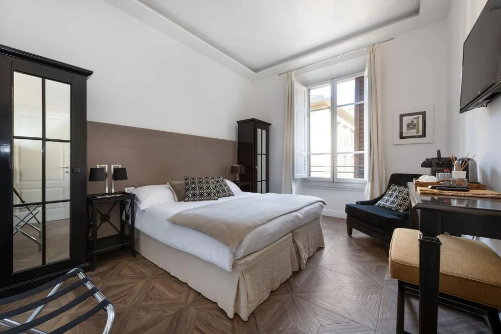 Camera Matrimoniale/Doppia con Letti Singoli — RFC Repubblica Florence Core B&B