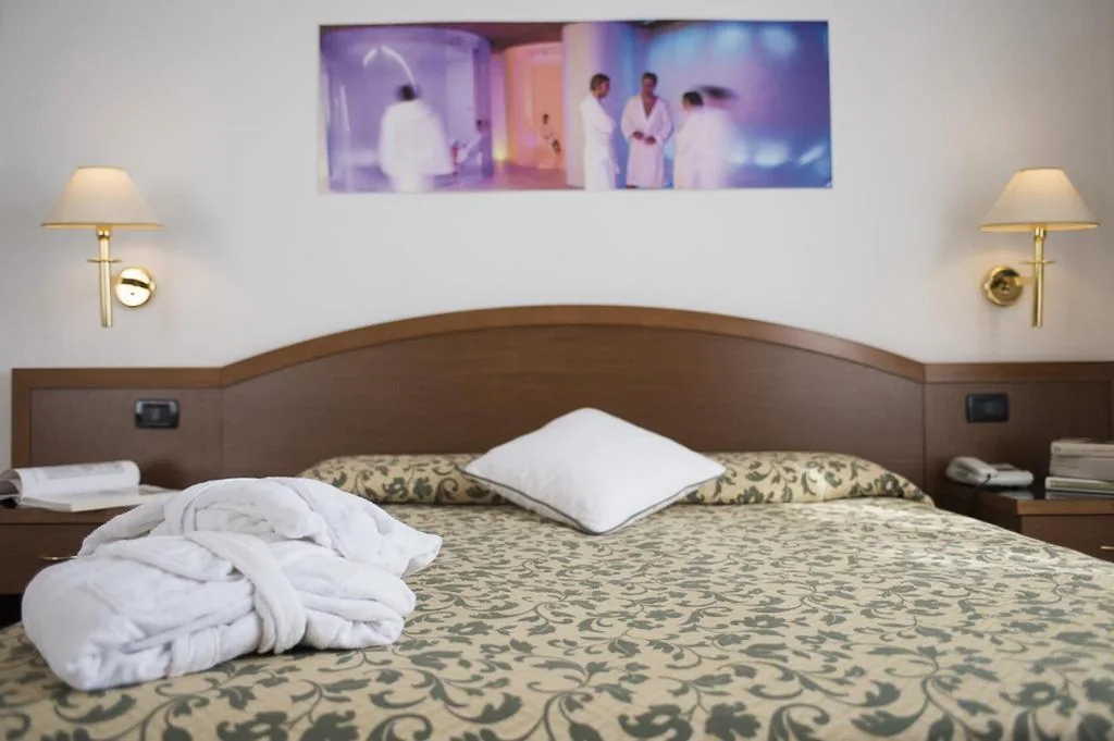 Camera Matrimoniale Economy — Hotel Angiolino