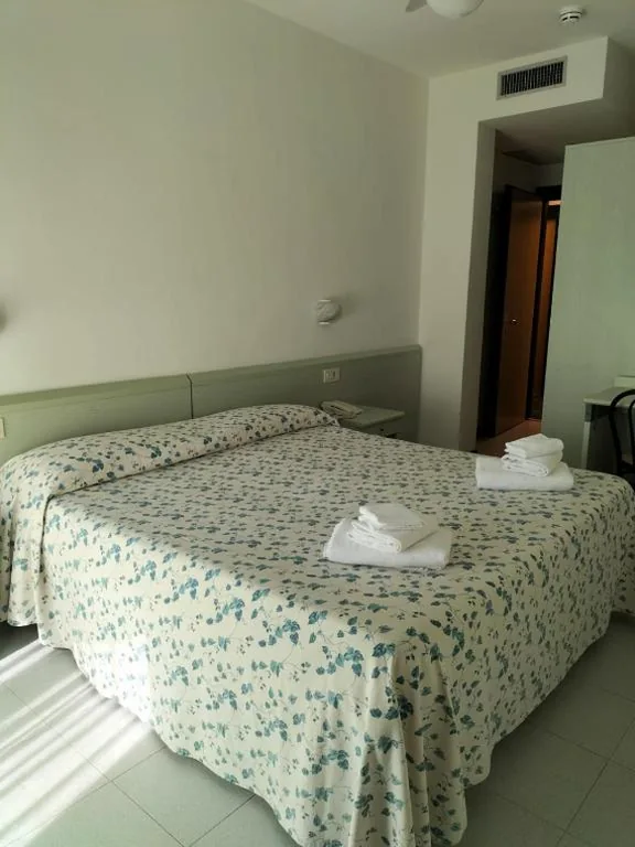 Economy Double Room — Hotel Aurora