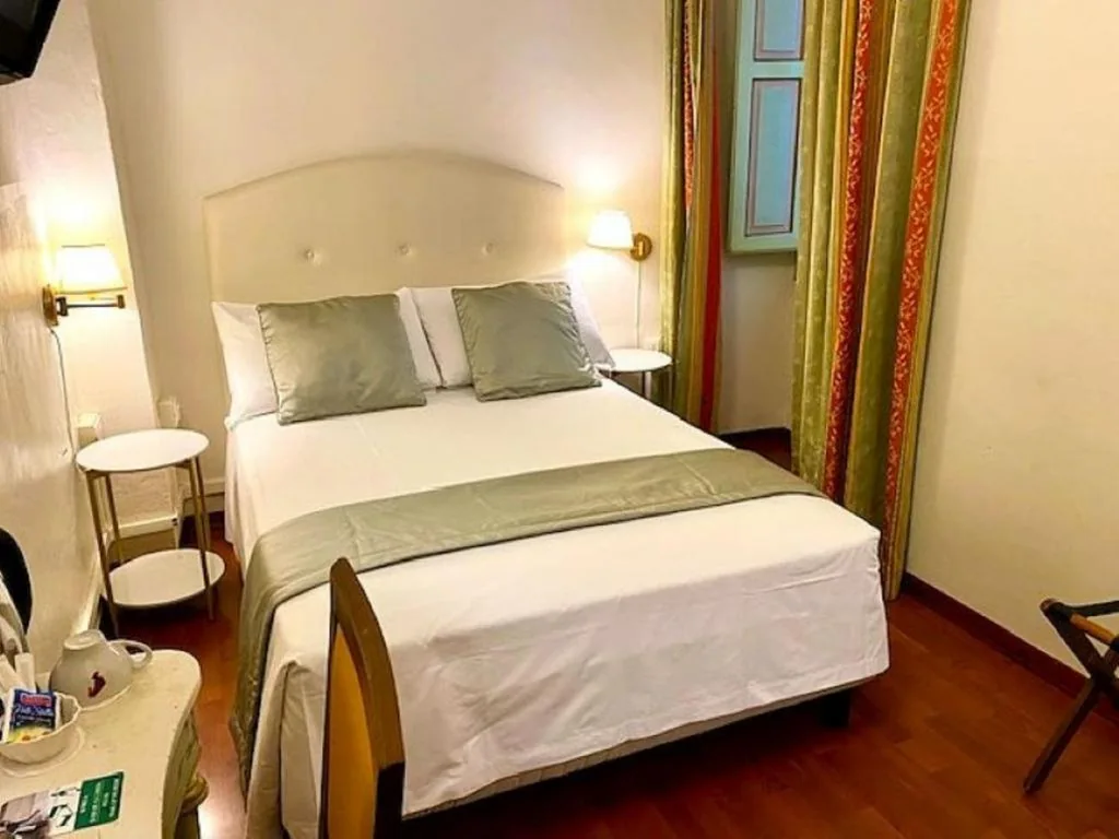Camera Matrimoniale Economy — Hotel Cimabue