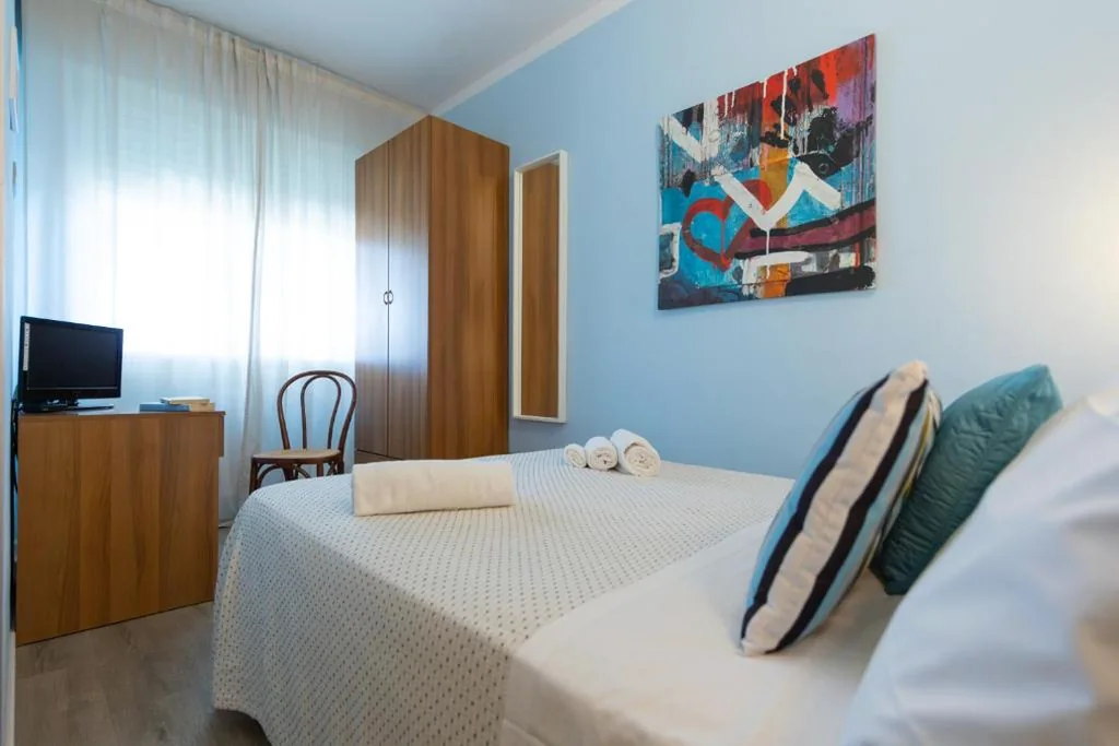 Camera Matrimoniale Economy — Hotel Massimo