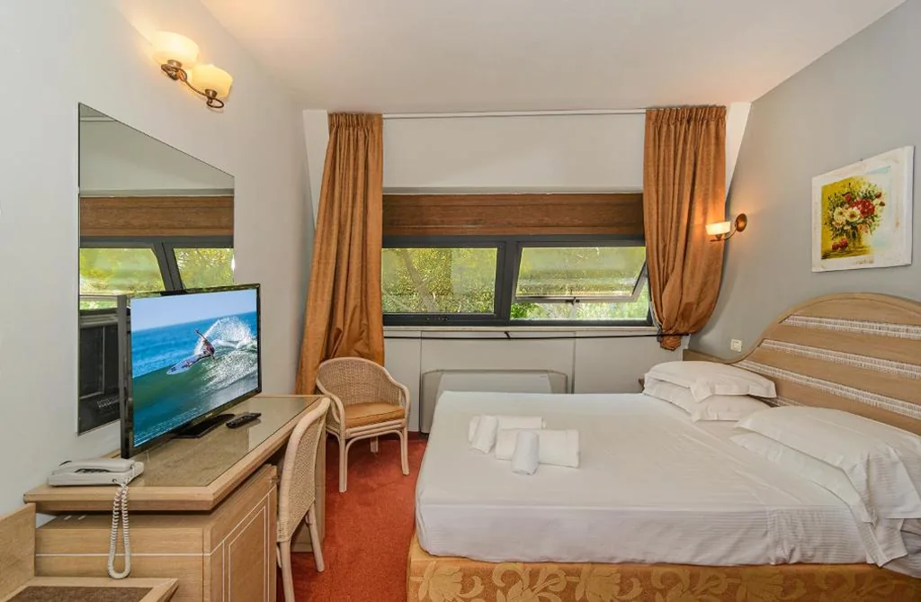 Camera Matrimoniale Economy — Hotel Nedy