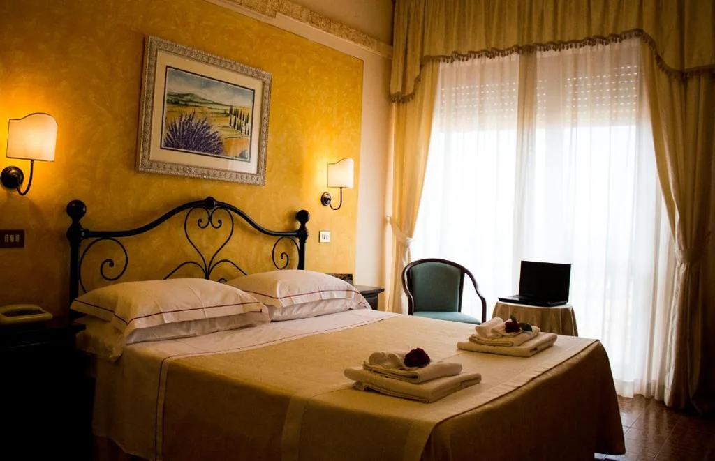 Economy Double Room — Hotel Ristorante Tre Stelle