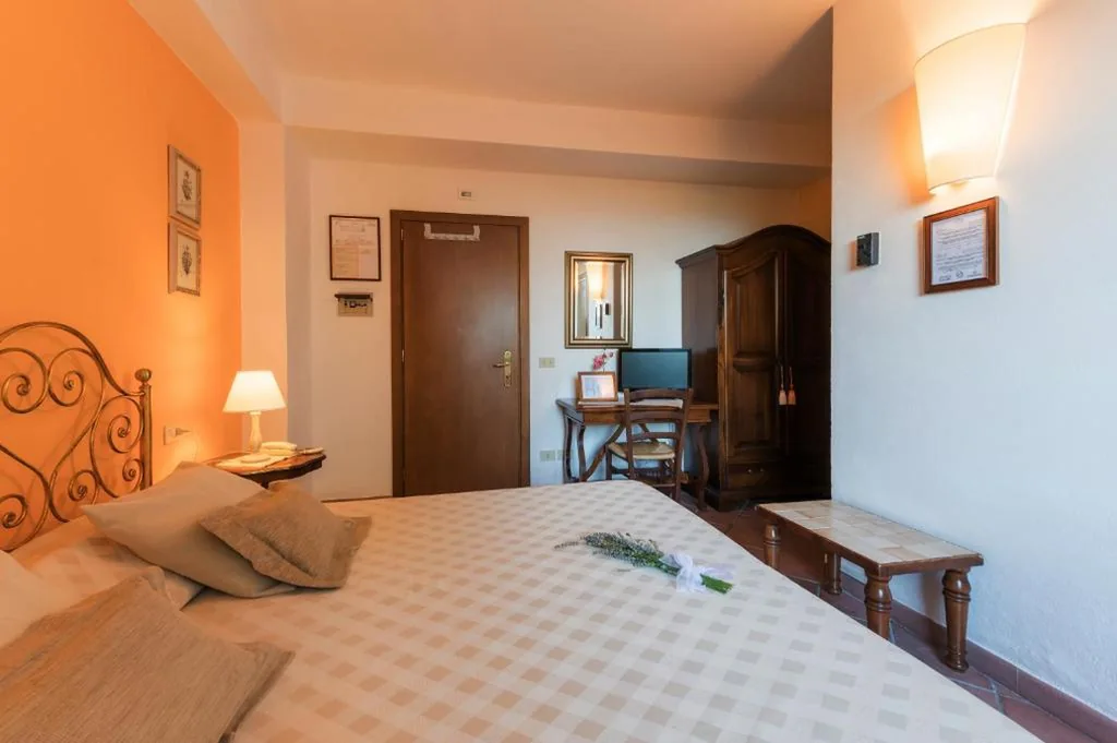 Economy Double Room — Hotel San Michele