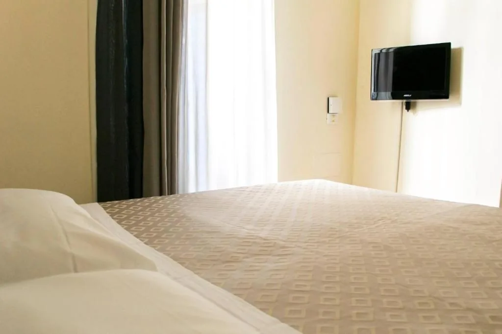 Camera Matrimoniale Economy — Hotel Sauro