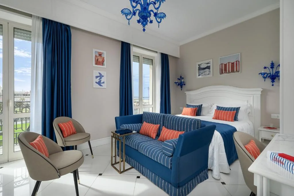 Exclusive Double Room with 2 Balconies and Partial Sea View — Hotel President