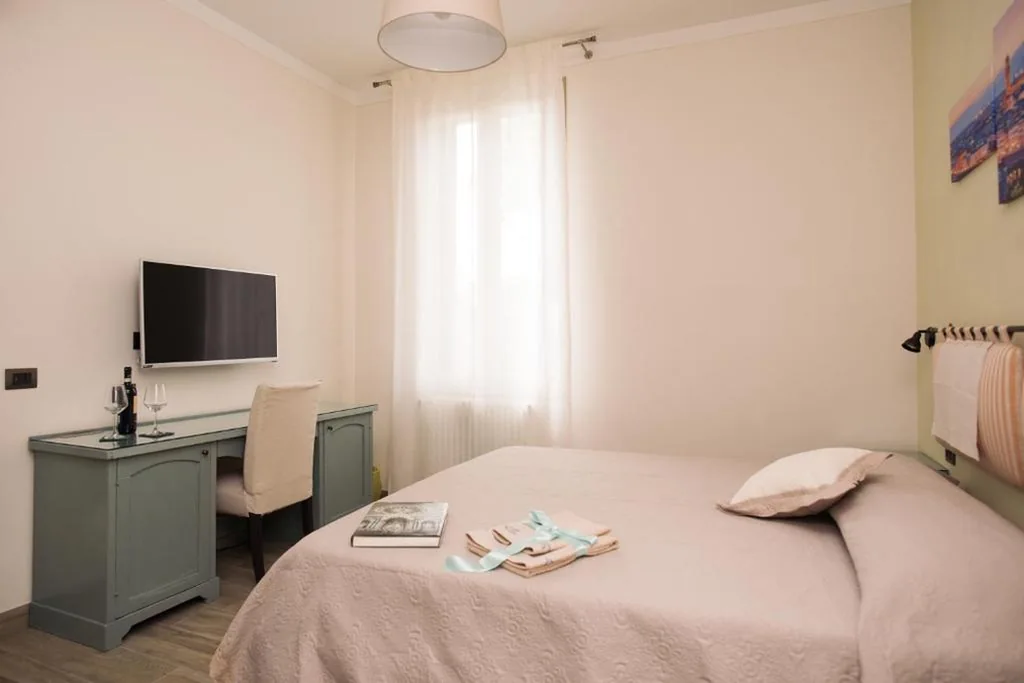 Double Room — Florence Shabby Chic Home