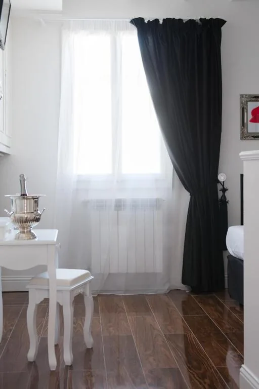 Double Room — Flower Cathedral Firenze