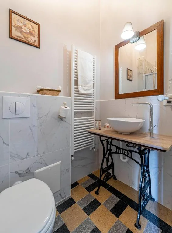 Camera Matrimoniale Happy con Balcone — Dimora Altemura