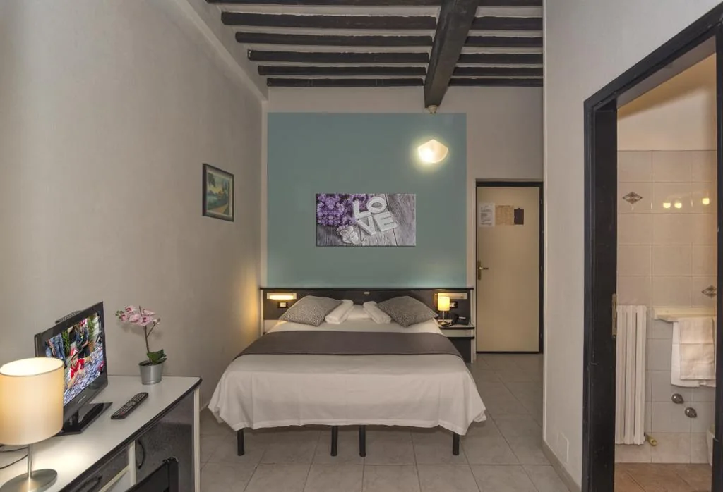 Camera Matrimoniale — Hotel Amalfitana