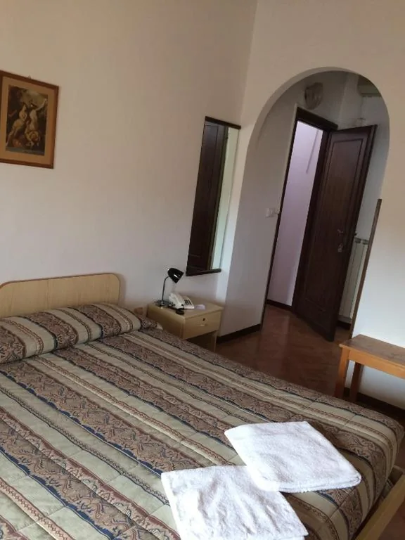 Camera Matrimoniale — Hotel Bodoni