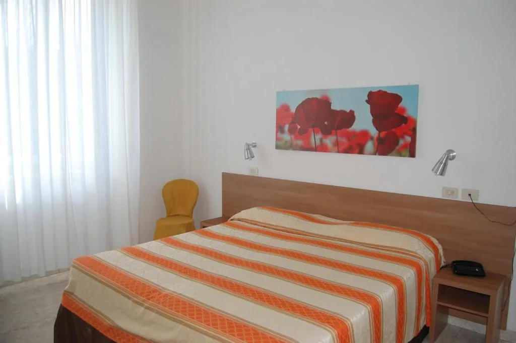 Camera Matrimoniale — Hotel Derna