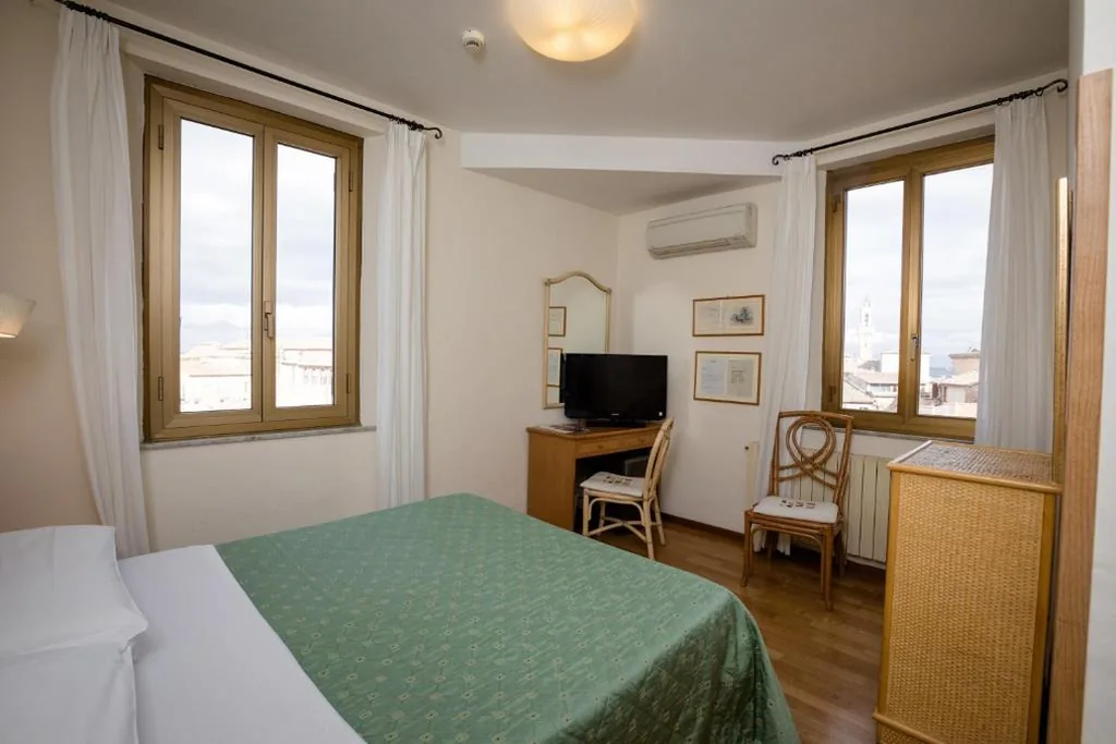 Camera Matrimoniale — Hotel Duomo
