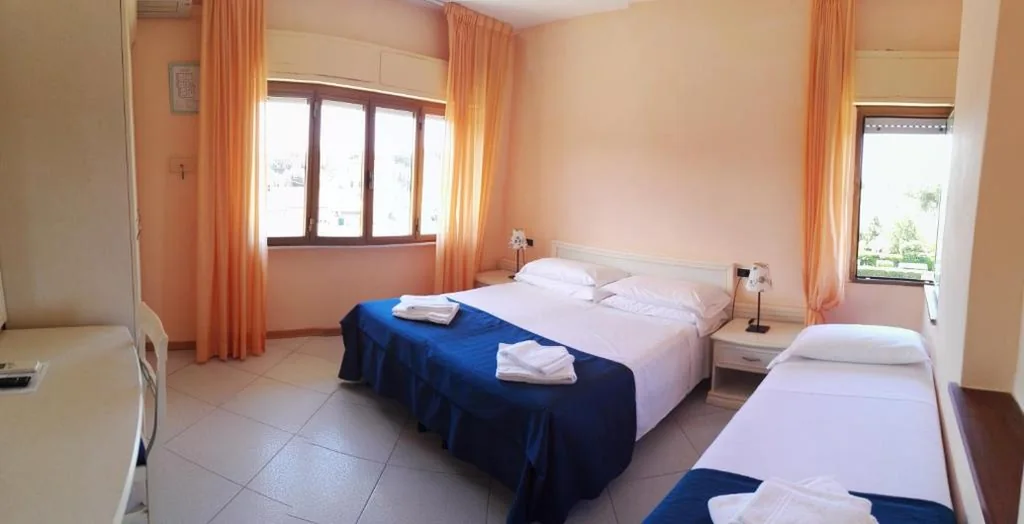 Camera Matrimoniale — Hotel Elizabeth