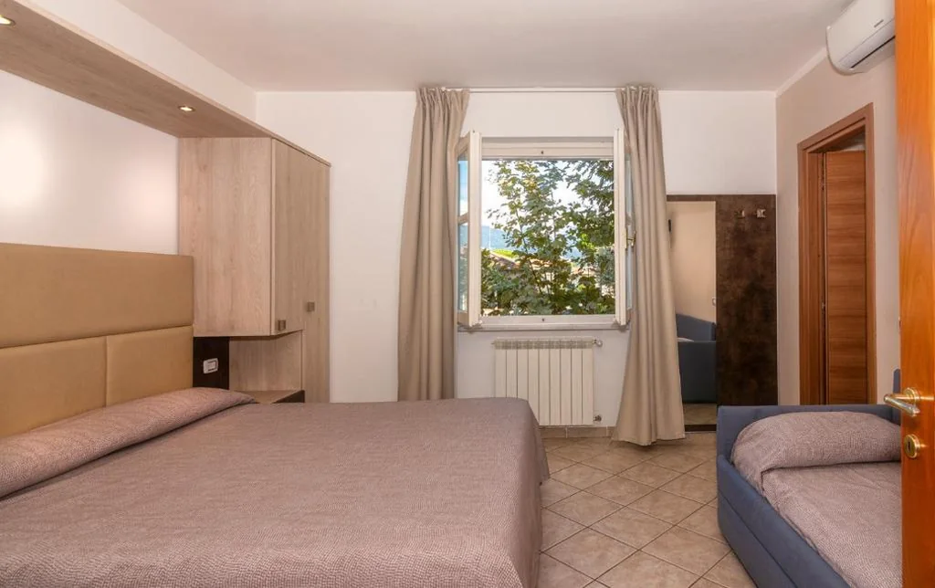 Double Room — Hotel Eura