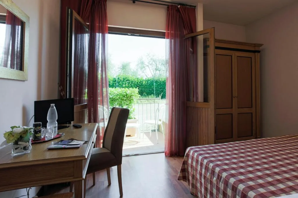 Double Room — Hotel Il Giardino