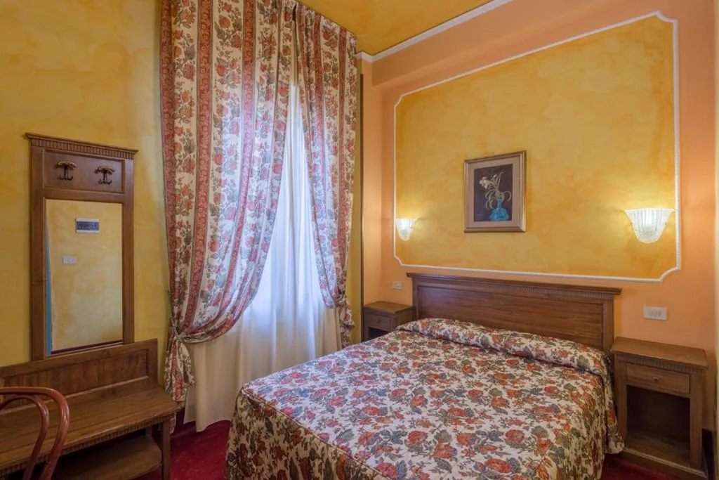 Camera Matrimoniale — Hotel Minerva Palace