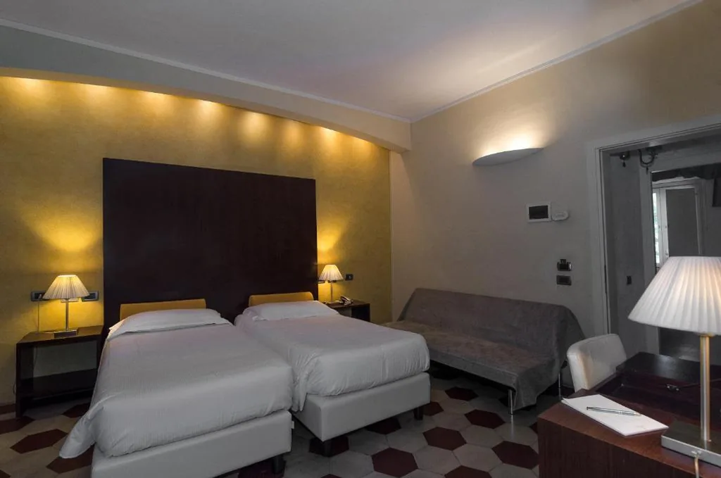 Double Room — Hotel Novecento