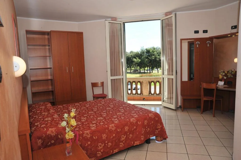 Camera Matrimoniale — Hotel Stazione
