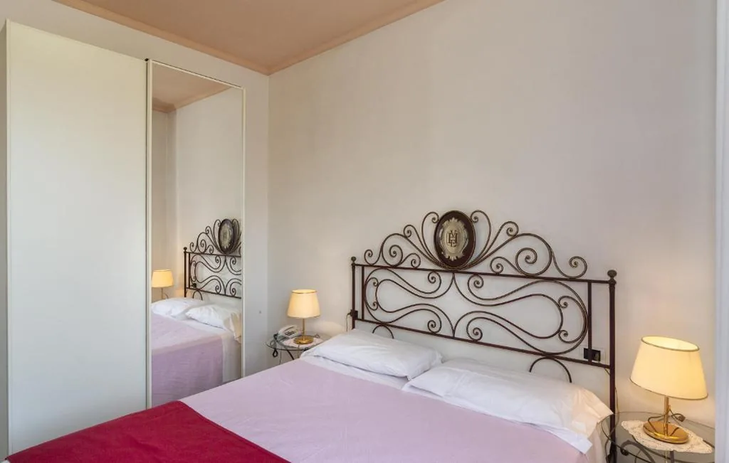 Camera Matrimoniale — Hotel Villa Edera