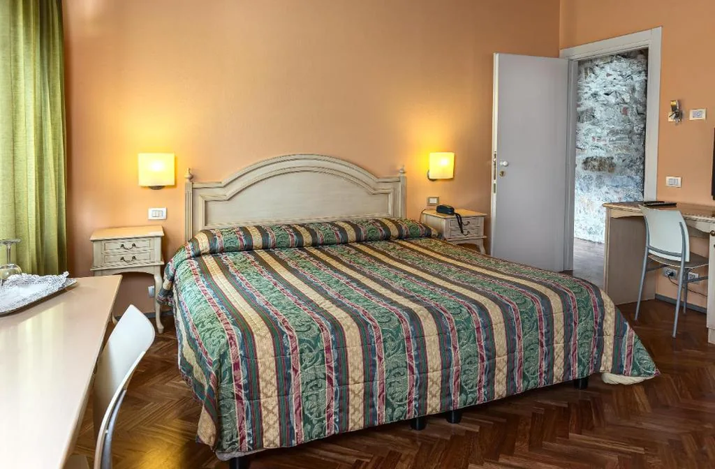 Camera Matrimoniale — Hotel Villa Volpi