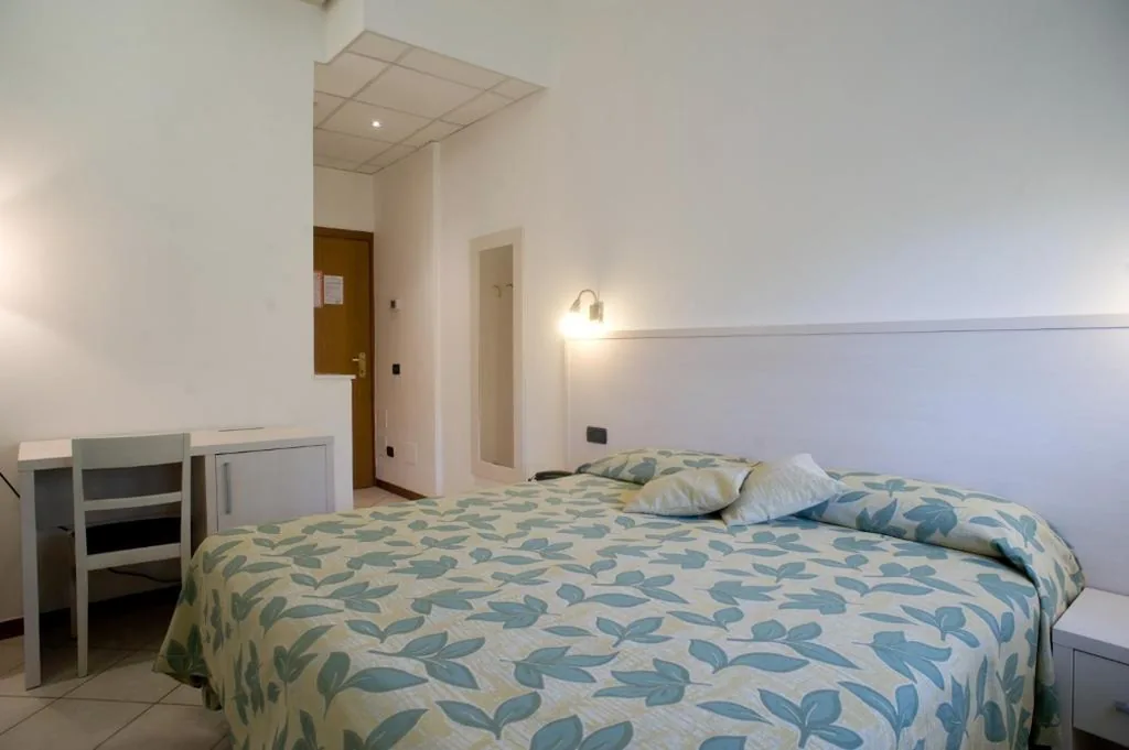 Double Room — Hotel Vittoria